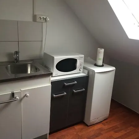 Cara Apartamento Tours